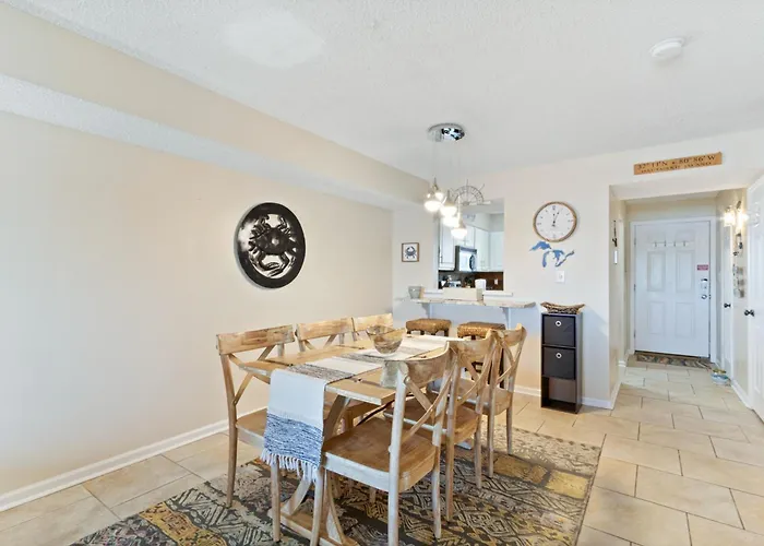 Summer House West C201 * Gulf Shores